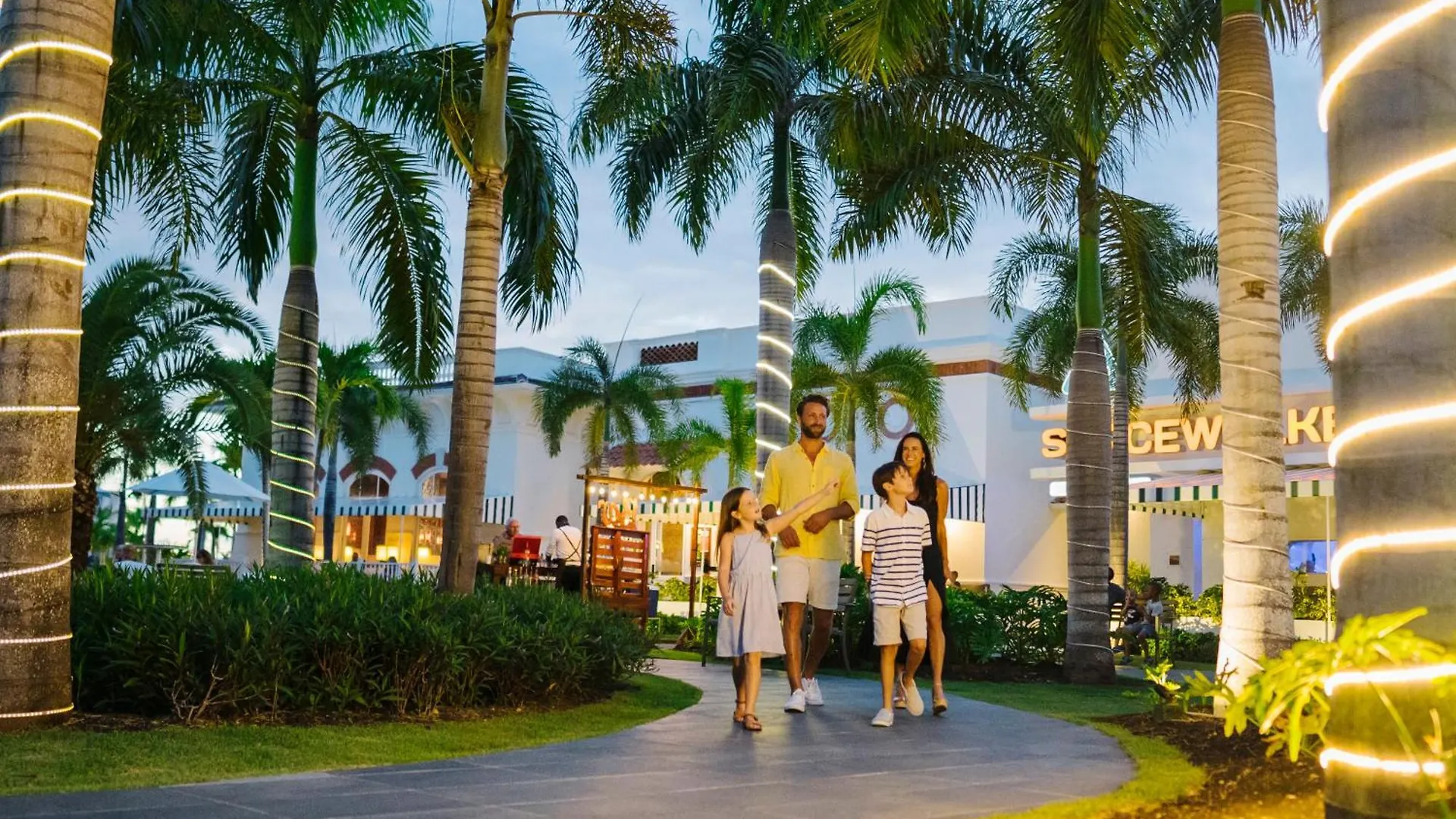 Nickelodeon Hotels & Resorts Punta Cana 5*,